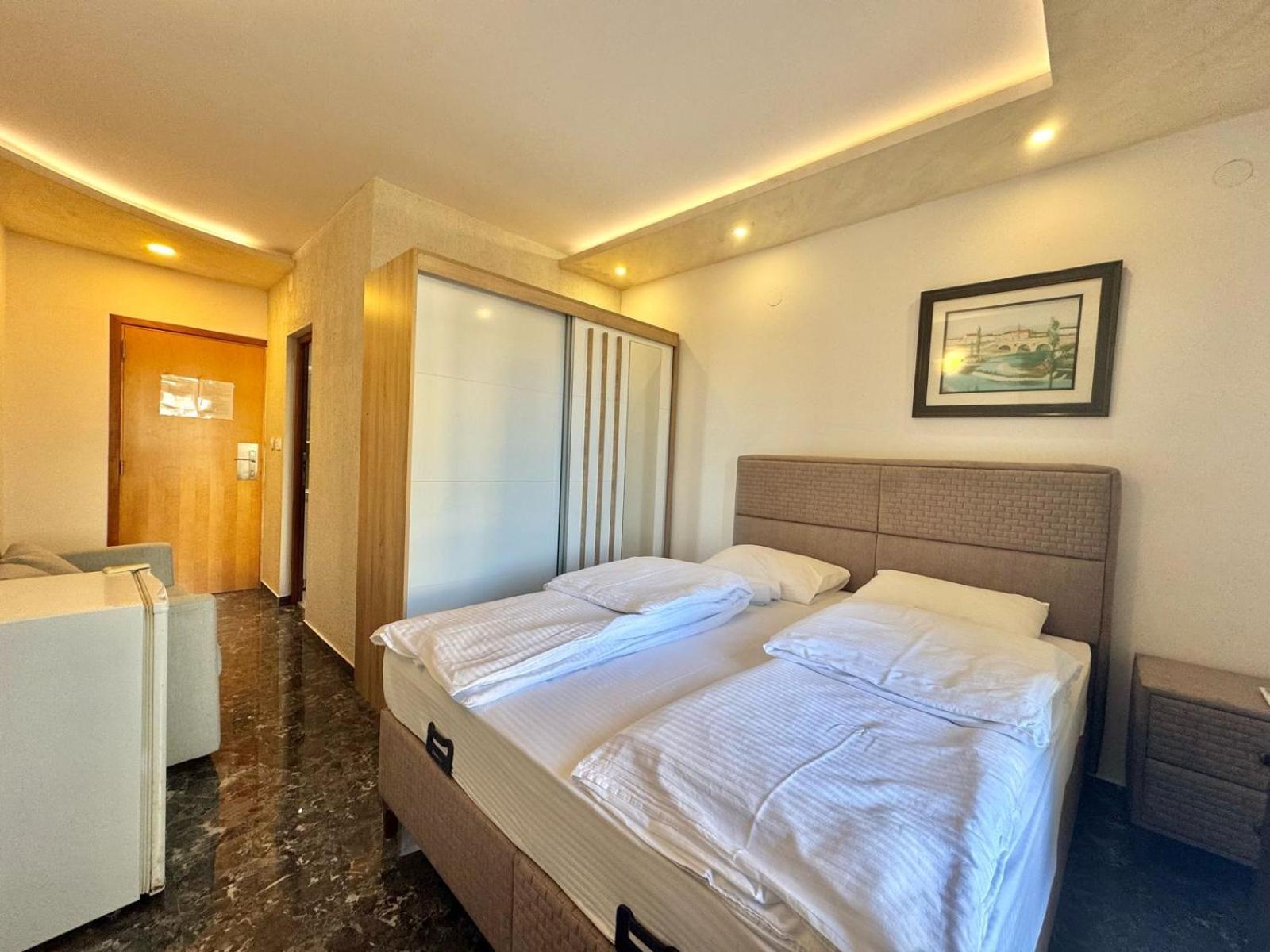 Beachfront Hotel Palma - Jaz Будва Екстериор снимка